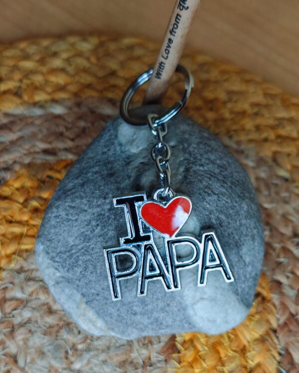 I Love My Papa Stylish Metal Keychain l Gift for PAPA - Image 2